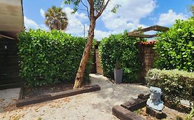Private Aparment Studio In The Hard Of Miami Unit # 6